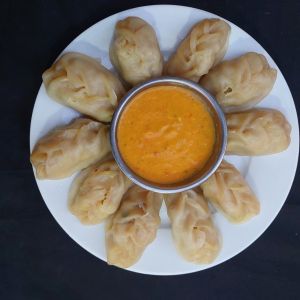 MOMOS