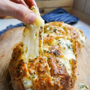 GARLIC BREAD
