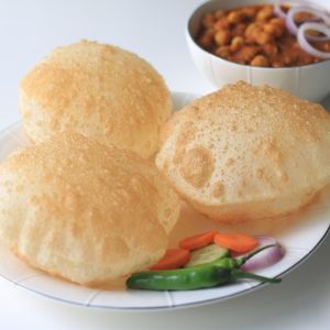 Poori Cholle