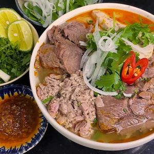 SPICY SOUP ( BÚN BÒ HUẾ )