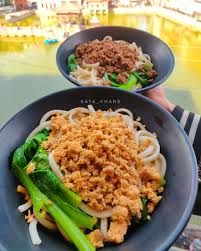 CHOWMEIN & KEEMA NOODLES