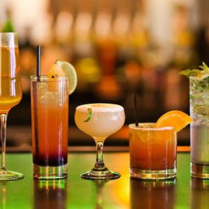 WELCOME DRINKS 